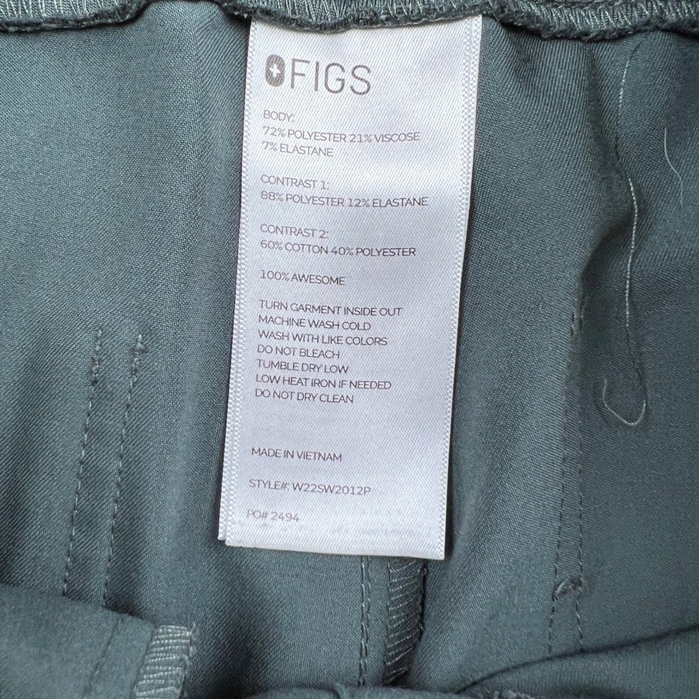 Figs Women's Scrub Set in Dark Green - Picture 13 of 16